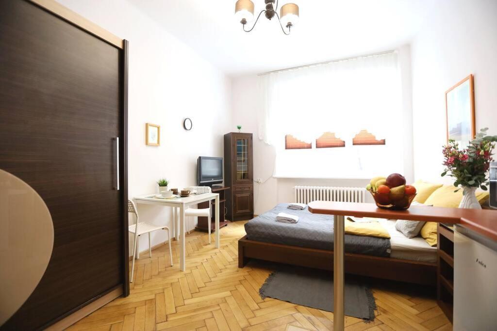קרקוב Batorego Cosy Apartment מראה חיצוני תמונה