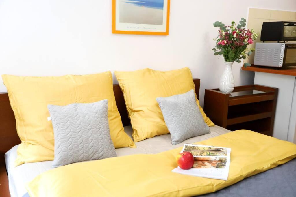 קרקוב Batorego Cosy Apartment מראה חיצוני תמונה