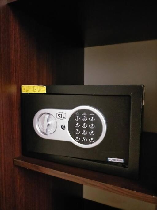 קרקוב Batorego Cosy Apartment מראה חיצוני תמונה